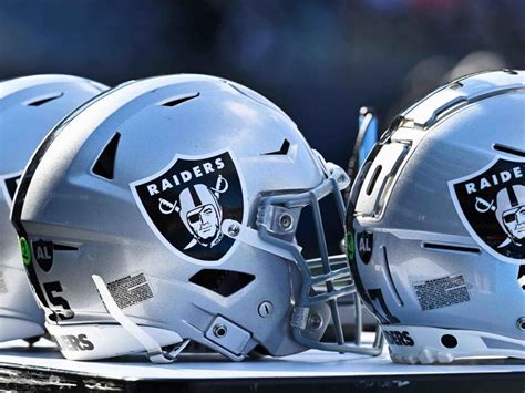Raiders Sign TE Justin Shorter To Practice Squad.